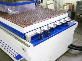 Centro di lavoro a controllo numerico per fresatura e foratura