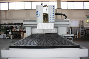 Centri di lavoro cnc personalizzati